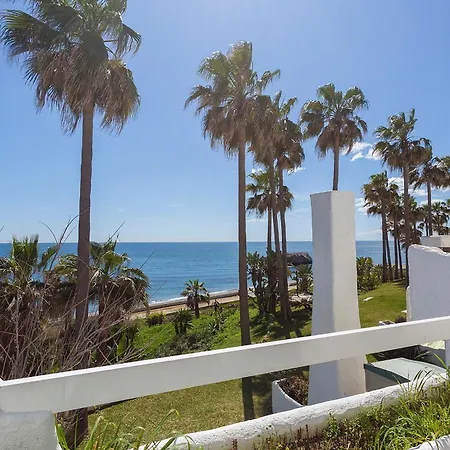 Casa Primera Linea 4 Estepona