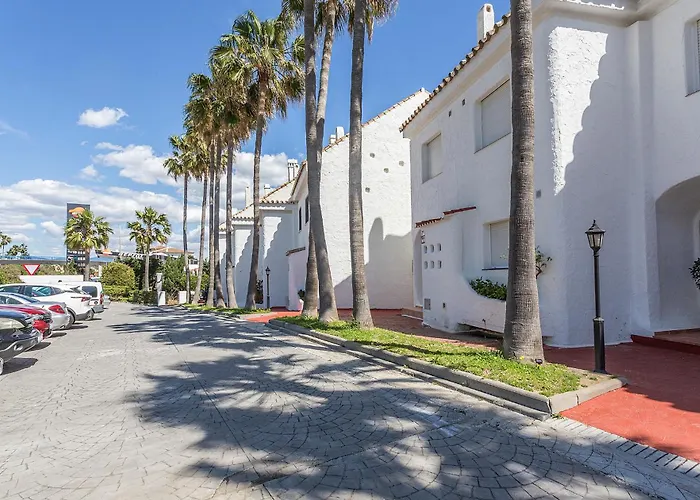 Casa Primera Linea 4 * Estepona