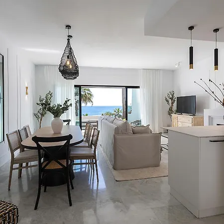 Casa Primera Linea 4 *